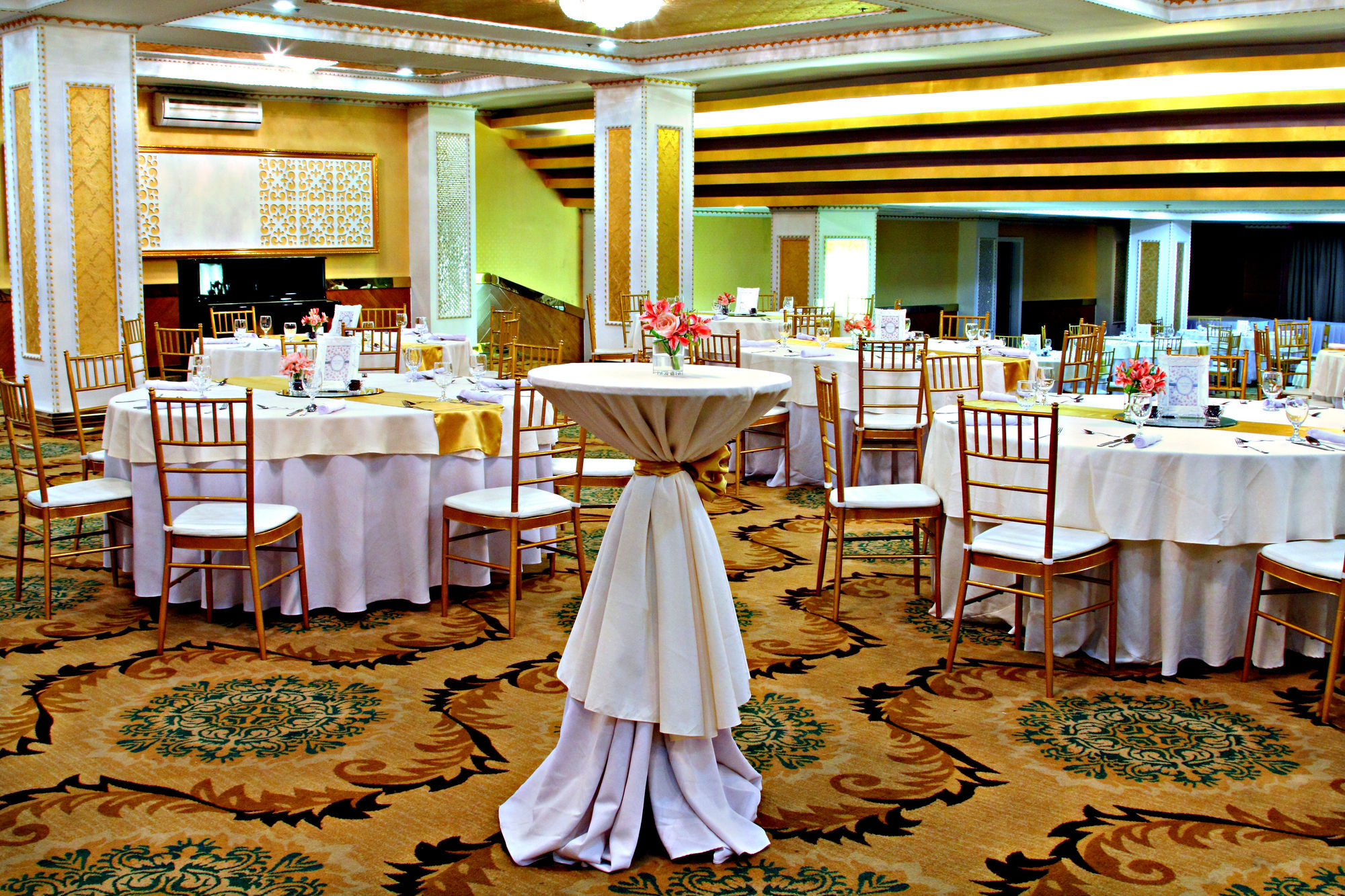 The Lake Hotel Tagaytay Tagaytay City Buitenkant foto