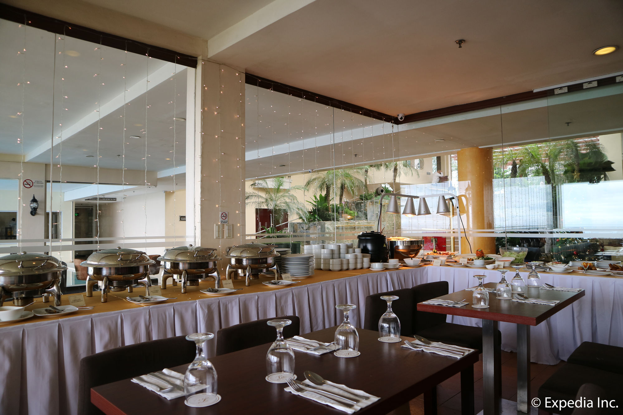 The Lake Hotel Tagaytay Tagaytay City Buitenkant foto