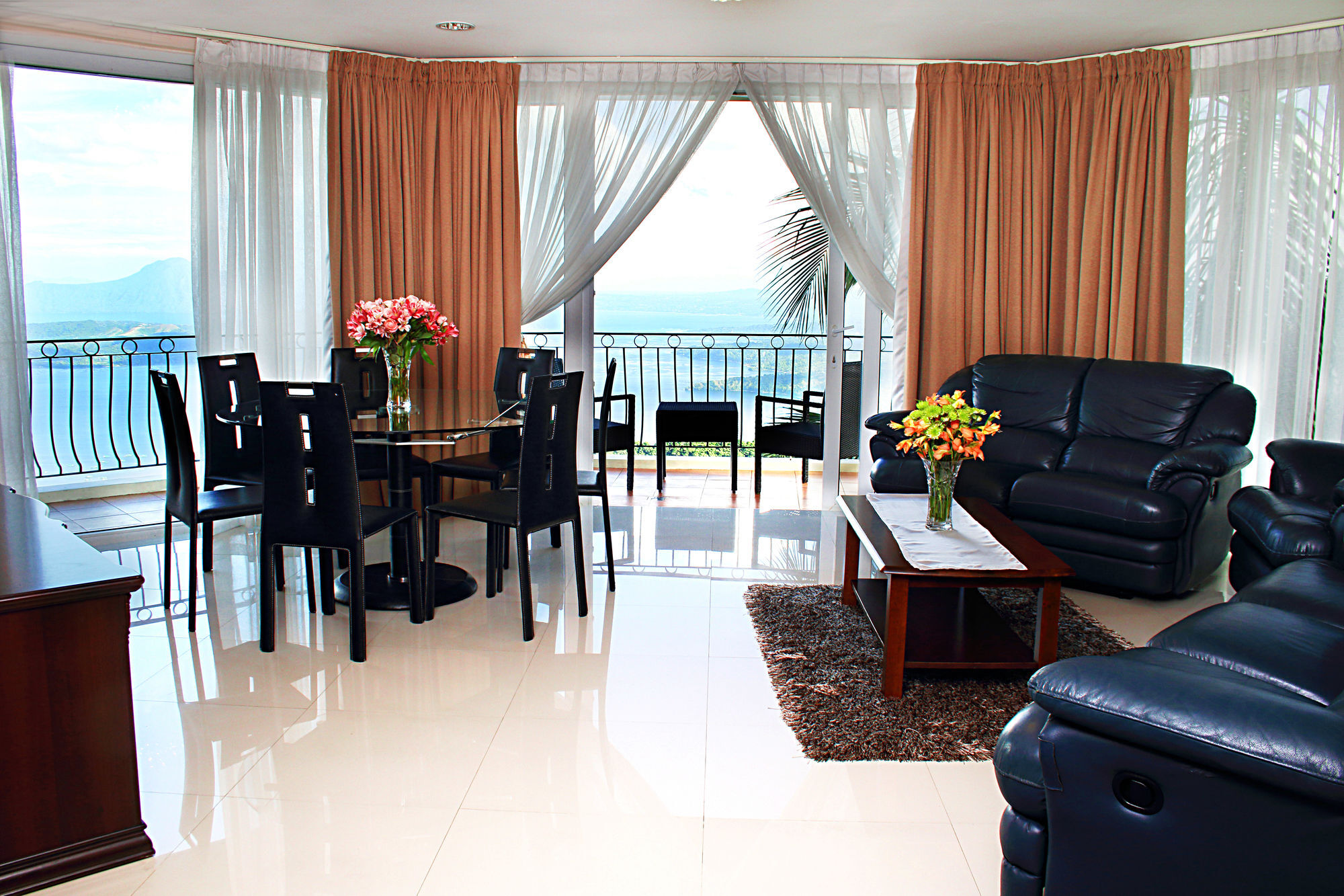 The Lake Hotel Tagaytay Tagaytay City Buitenkant foto
